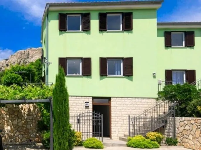 Apartment Harmonie With Jacuzzi And Terrace Jurandvor